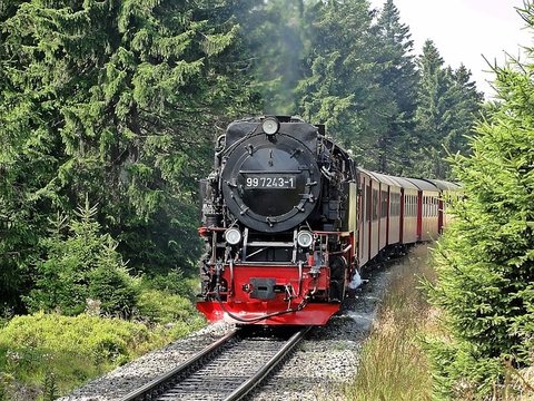 Why the Retirement Train Wrecked